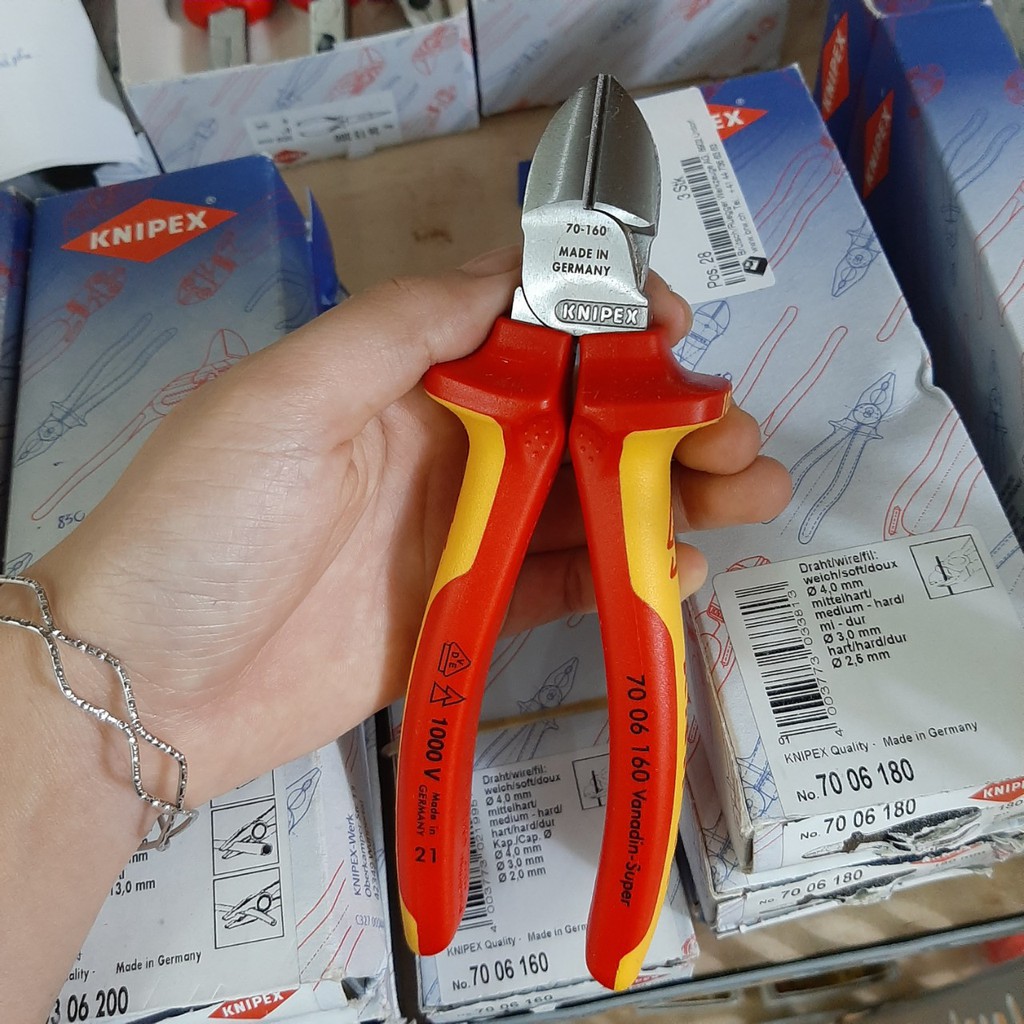 Kìm cắt cách điện 1000V Knipex/ Đức có mã sản phẩm -# 341757.0100, 341757.0200, 341757.0300, 341757.0400