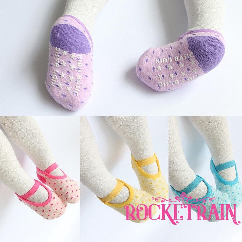 Vớ chống trượt dễ thương cho bé