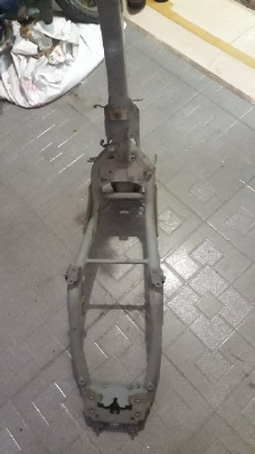 Sườn xe rs hay ws rin rã xe.còn nguyên xi rin