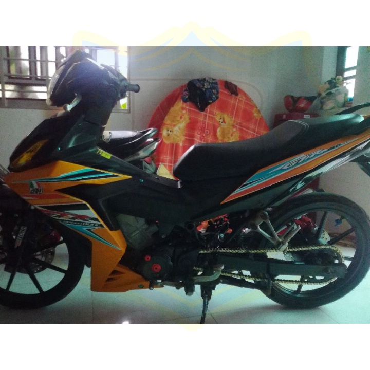 ( Quí khách vui lòng mang ra tiệm cho thợ dán ) Tem winner vàng