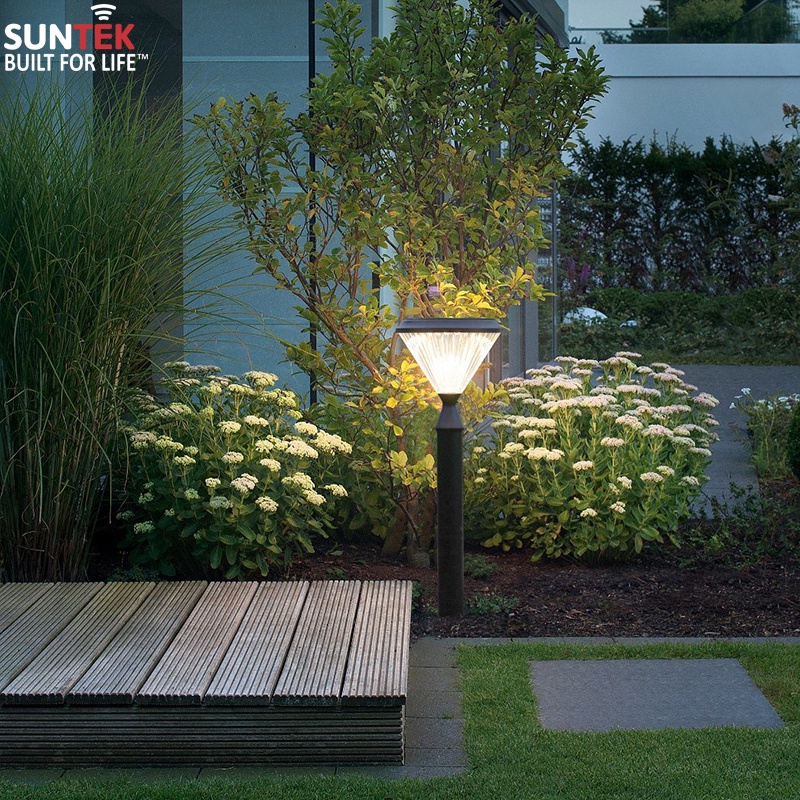 Đèn Sân Vườn Năng Lượng Mặt Trời SUNTEK GD06 - Hàng Chính Hãng - Bảo hành 3 năm 1 đổi 1