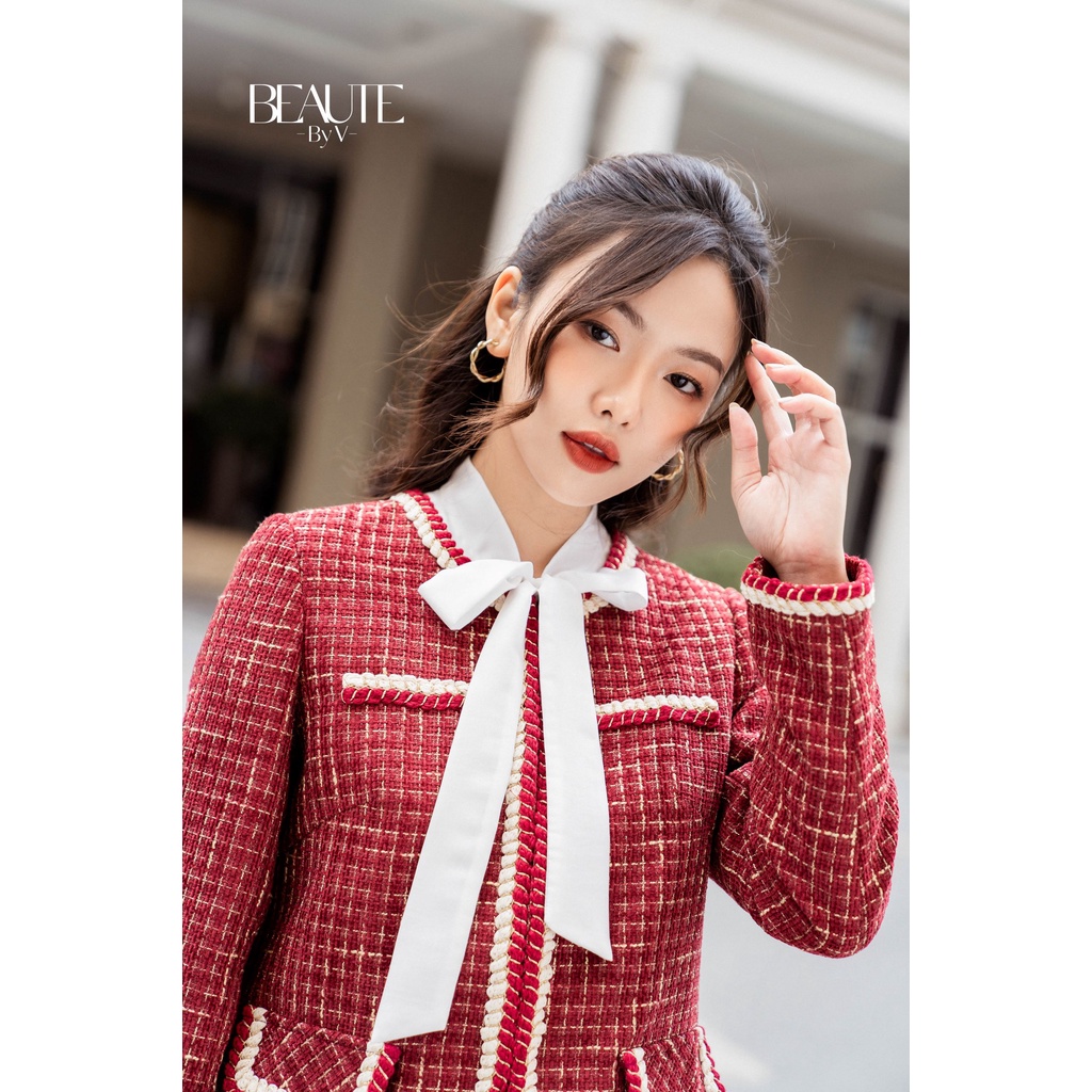 BEAUTEBYV - Áo blazer tweed đỏ trang trí ren tết Kylie | BigBuy360 - bigbuy360.vn