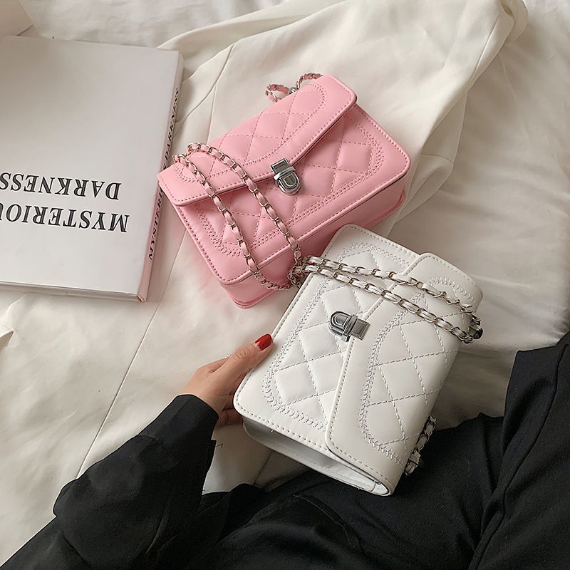 Túi Đeo Chéo mini Họa Tiết Hình Thoi Phối Dây Xích Thời Trang Mùa Hè Phong Cách Hàn Quốc Hàng Mới Dành Cho Bạn Nữ 2022