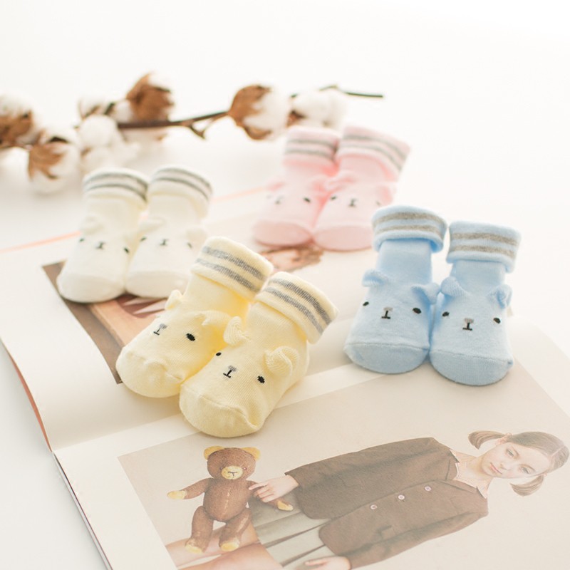 Vớ cotton cổ cao họa tiết dễ thương cho bé