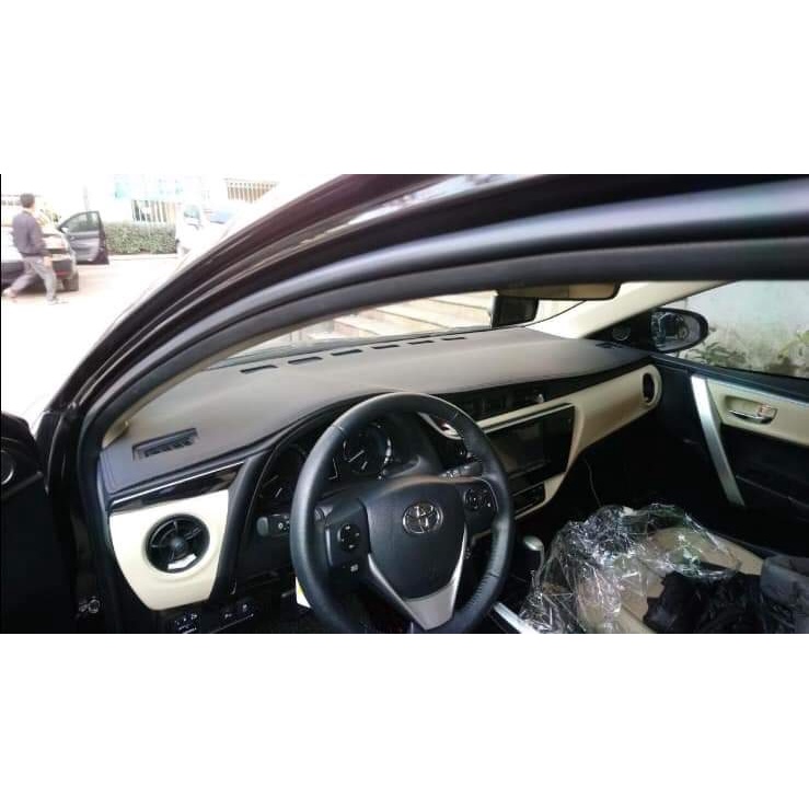 Thảm taplo da carbon xe Vios 2006 đến 2022 màu đen cao cấp, đế có chống trượt