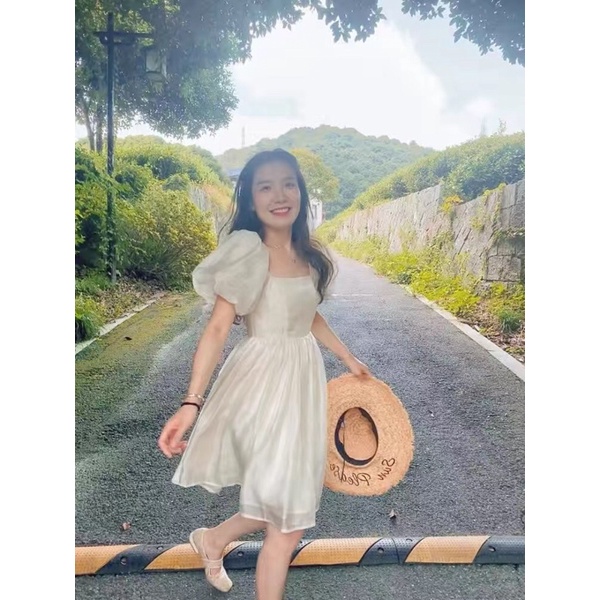 Váy trắng tay bồng phong cách ulzzang