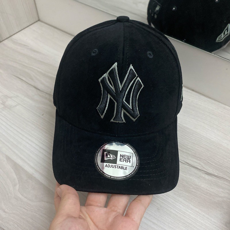 Nón kết NY nhung sang chảnh