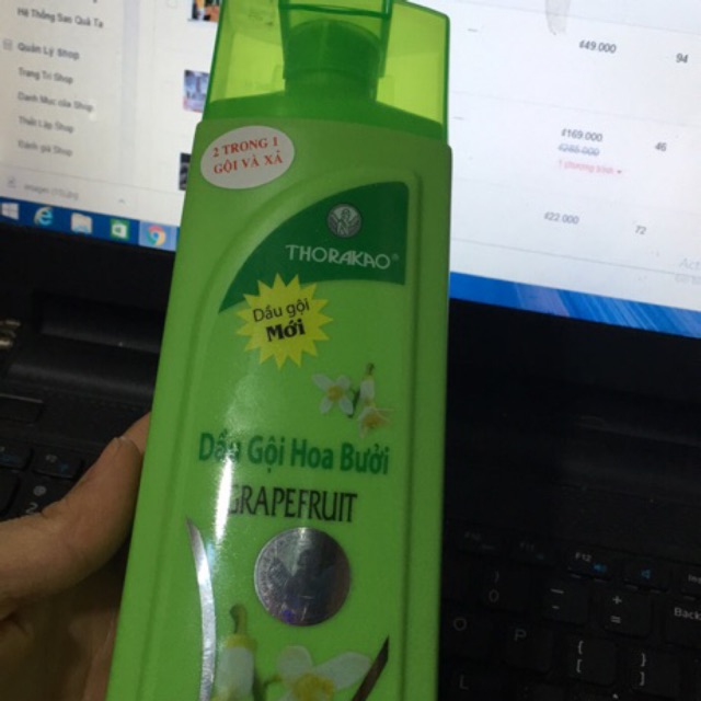 Dầu gội hoa bưởi Thorakao ngăn rụng tóc