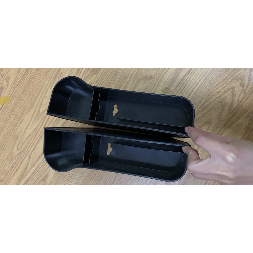 Khay Để Đồ Khe Ghế Xe Hơi - Chứa Đồ Tiện Dụng