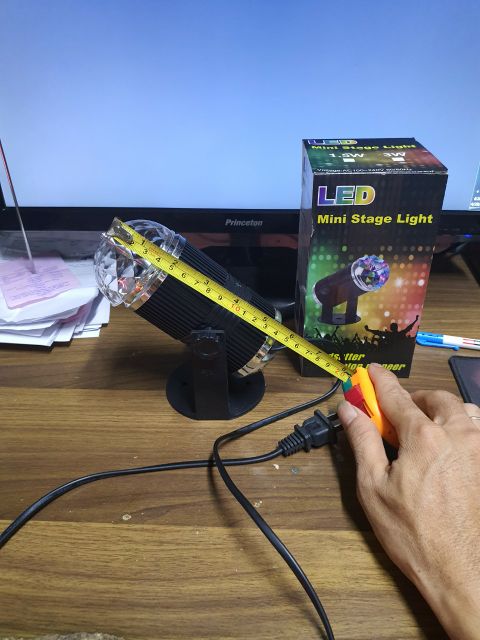 Đèn cầu xoay LED RGB
