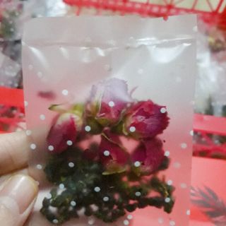 NỤ HỒNG - MIU MIU