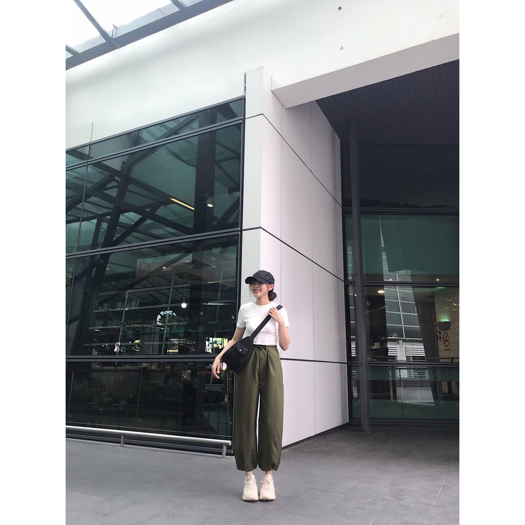 Quần Jooger Vải Nữ JEM CLOSET Có Dây Rút Eo Quần Jogger Nữ Ống Rộng Chất Dù Cát Phối Đồ Năng Động Cá Tính 2199