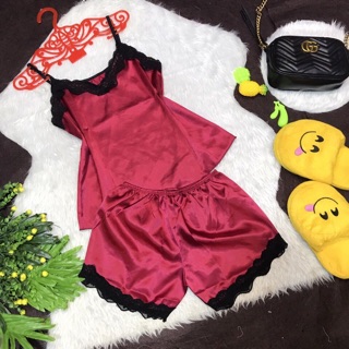 Set bộ mặc nhà phi lụa.