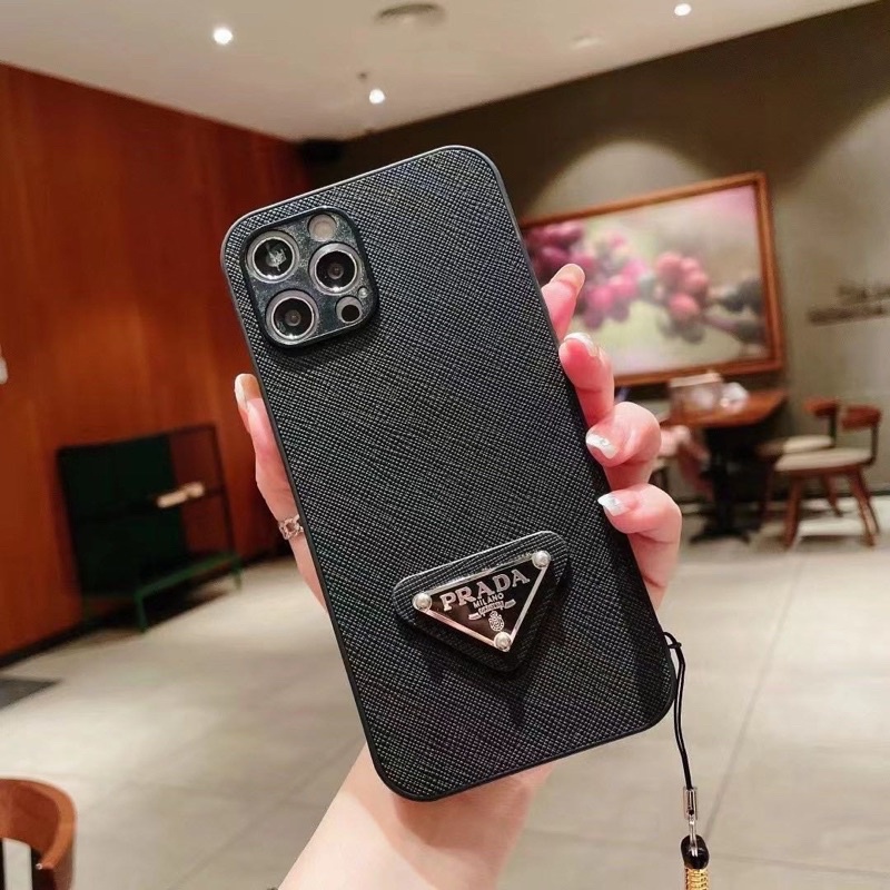 Ốp lưng iphone hoạ tiết pradaaa sang chảnh