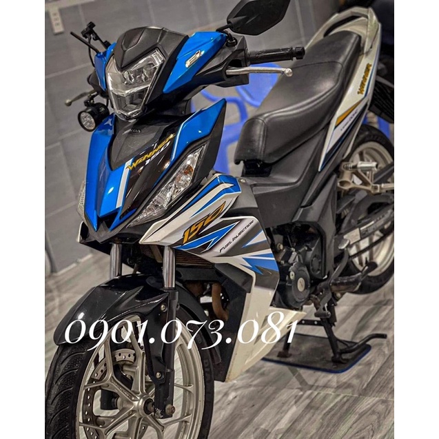 tem xe winner v1 xanh trắng