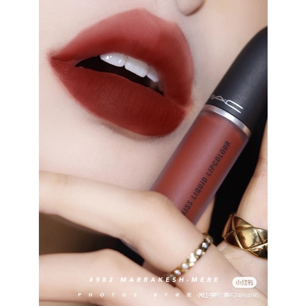 Son kem siêu mịn lỳ MAC BLUR POWDER KISS