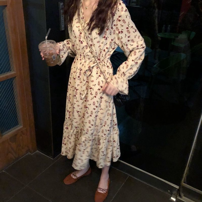 V-Neck Floral Long Sleeve Dress With Floral Patterns Wide Comfort Design | BigBuy360 - bigbuy360.vn