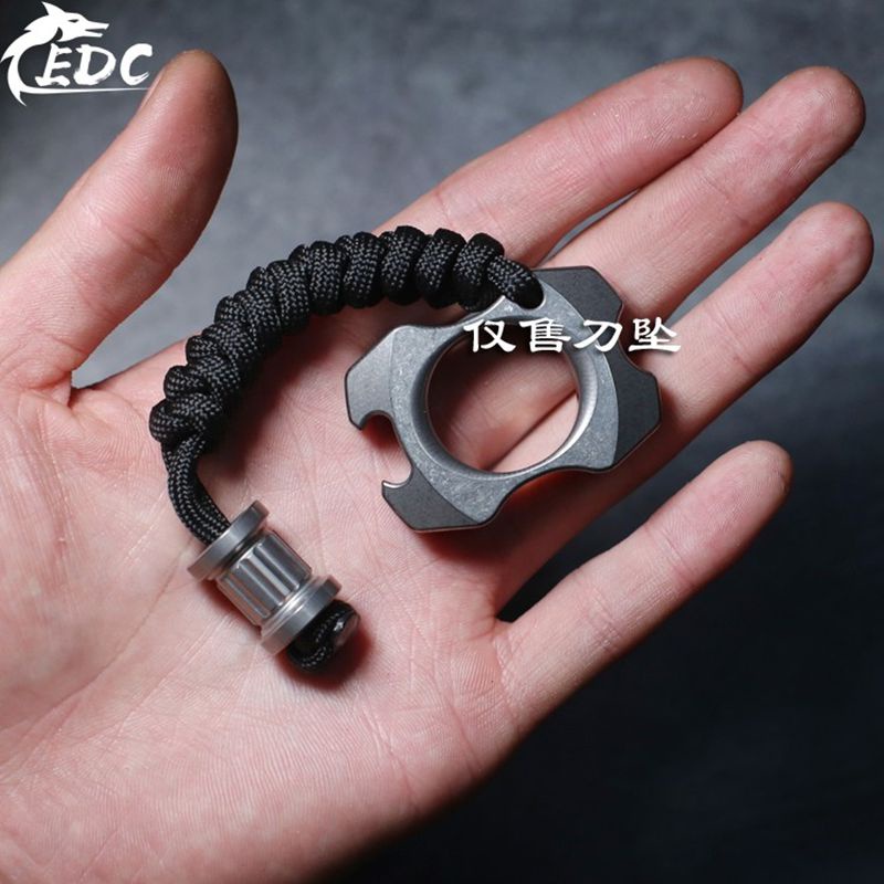 Mặt Dây Chuyền Bằng Hợp Kim Titan Hình Kẹp Lưng Đèn Pin