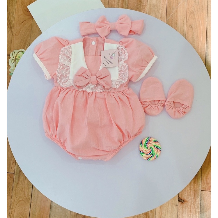 Bodysuit bộ liền thân hồng cổ ren xinh xắn vải đũi mềm mát cho bé gái