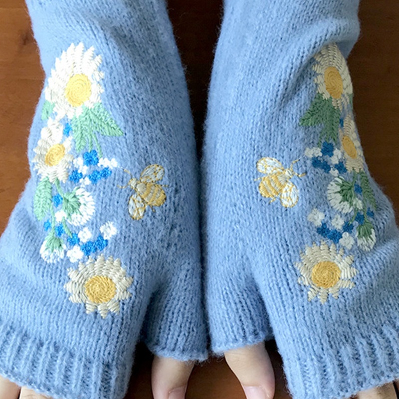 Găng Tay Hở Ngón Co Giãn Thêu Hoa Dễ Thương Dùng Khi Lái Xe