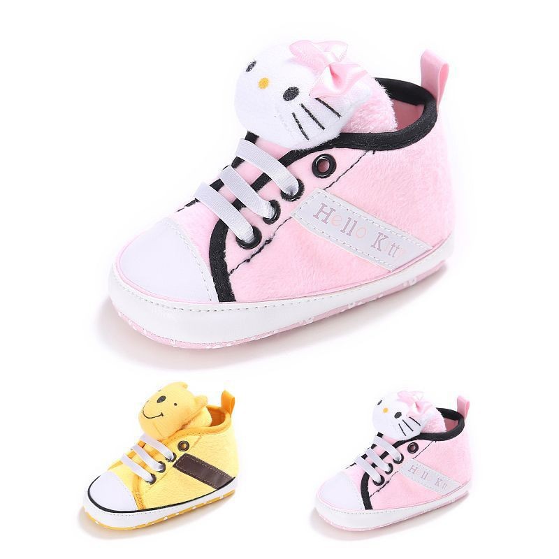Giày Sneaker Hello Kitty / Winnie Cho Bé