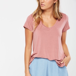 ÁO THUN LẠNH CỔ TIM hiệu COTTON ON