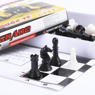 Cờ vua, cờ quốc tế, loại hộp giấy lớn. Hàng Việt Nam. HNEAGER