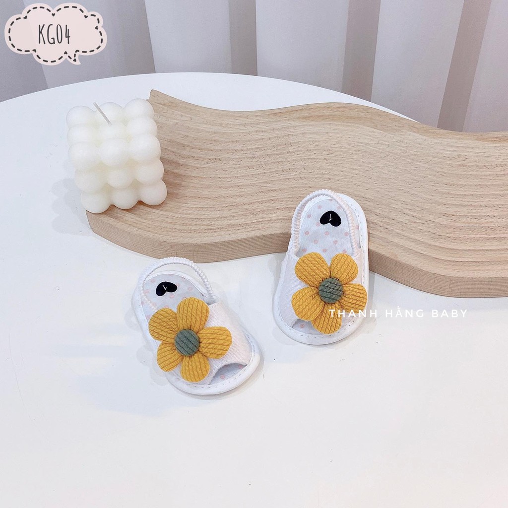 Dép Tập Đi Cho Bé Gái, Giày Tập Đi Đế Mềm Dành Cho Bé Thanh Hằng Baby 9 Đến 11 Cm