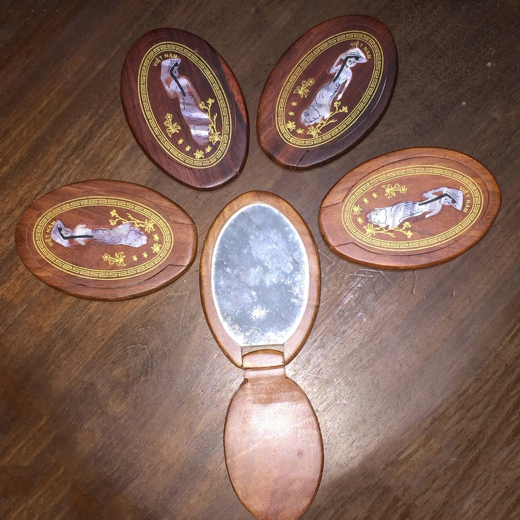 Gương trang điểm bằng gỗ mini chất lượng cao