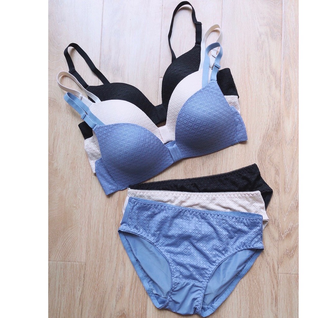 Bộ đồ lót B033 ren không gọng, mút mỏng