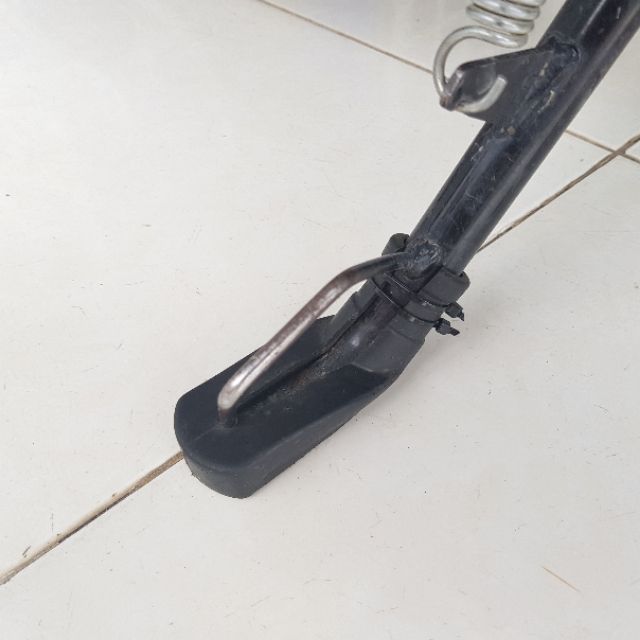 Cao su lót Chân Chống Xe Máy