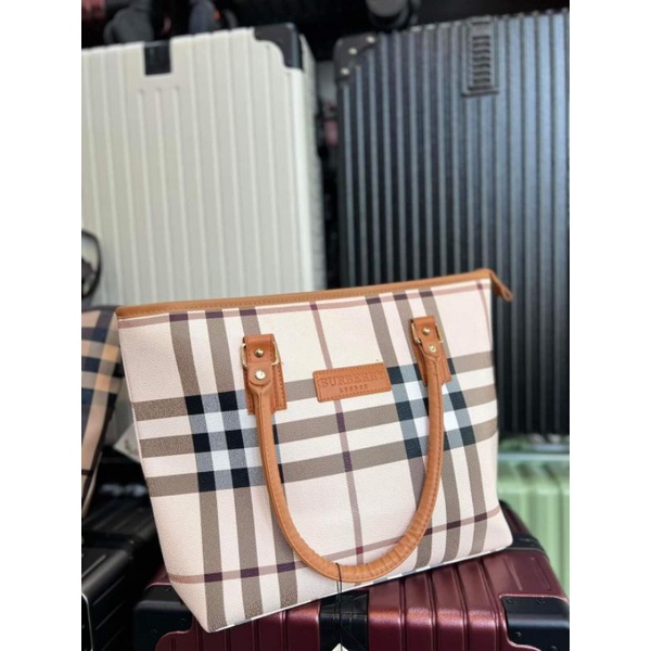 Túi Burberry công sở