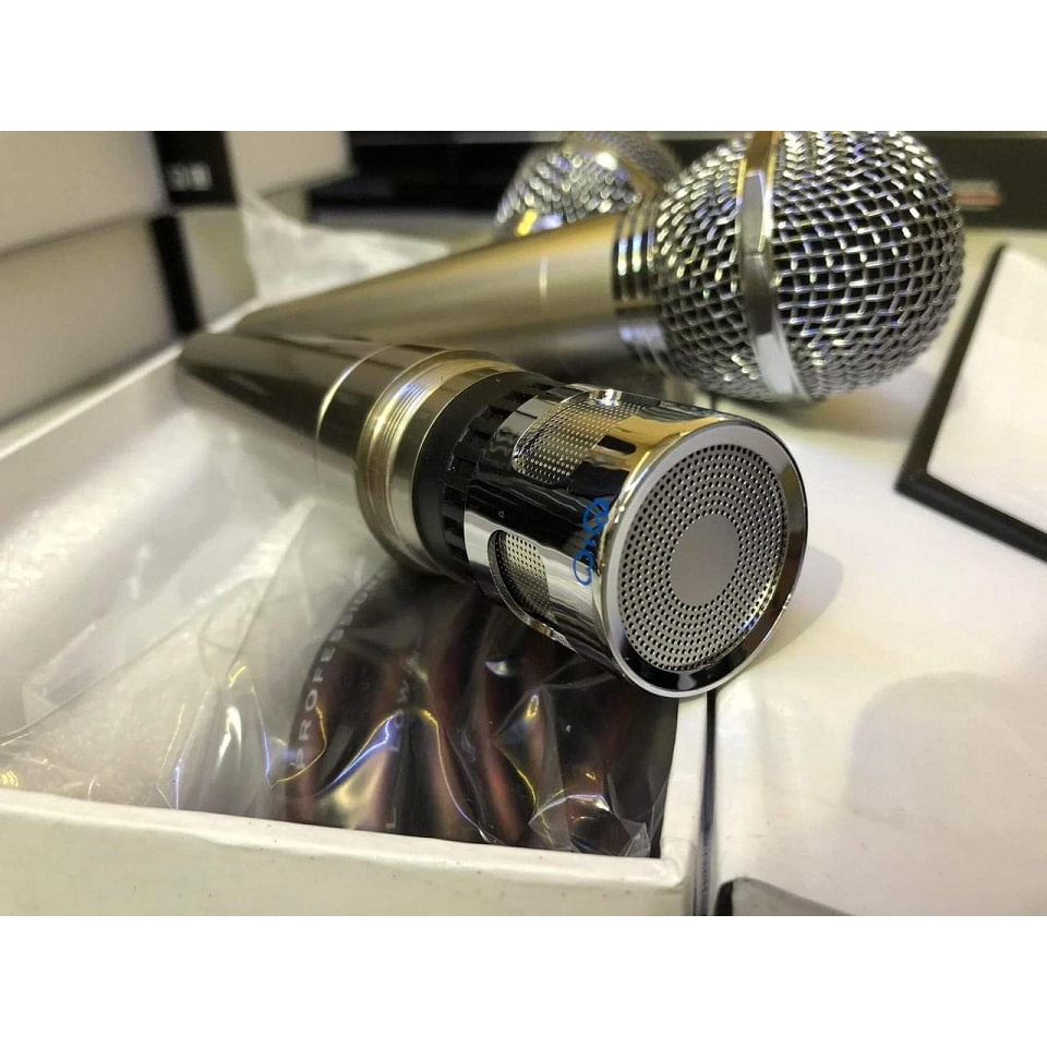 Micro TOMAHAWK Chuyên Hát Karaoke, Made In Japan, Dây Dài 6m, Hút Giọng - Hát Nhẹ - Chống Hú - Khung INOX Chắc Chắn