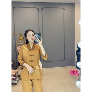 đồ lam đi chùa (mẫu la hán phối)