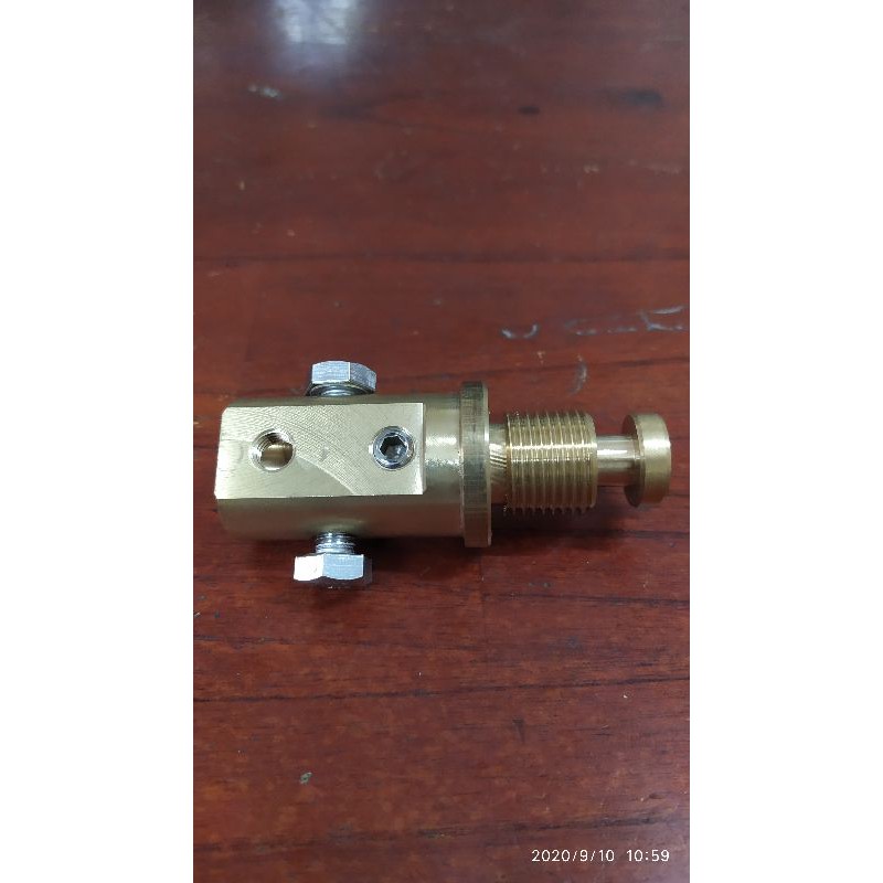 Khớp nối kim thu sét Stormaster
