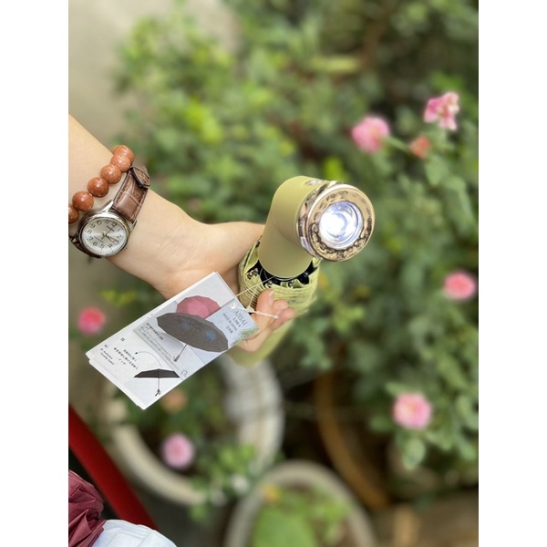 Tổng sỉ ô tự động có đèn led cao cấp có khả năng che tia UV rất tốt