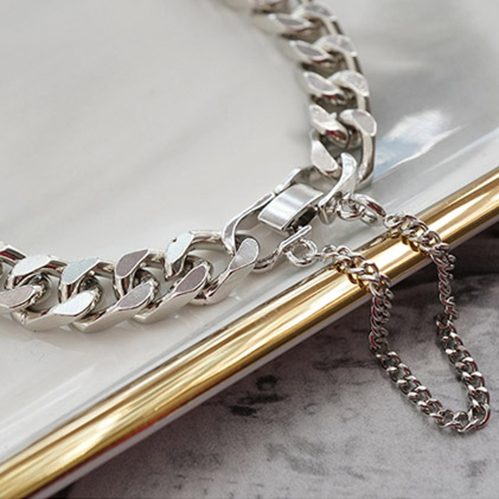 Vòng Đeo Tay Bằng Kim Loại Thời Trang Dành Cho Cả Nam Và Nữ