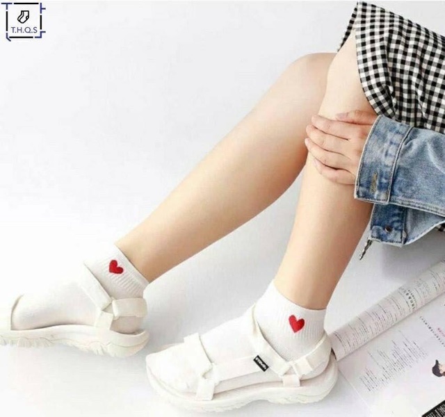 Tất cao cổ nam vớ cao cổ nữ trắng trái tim ❤️