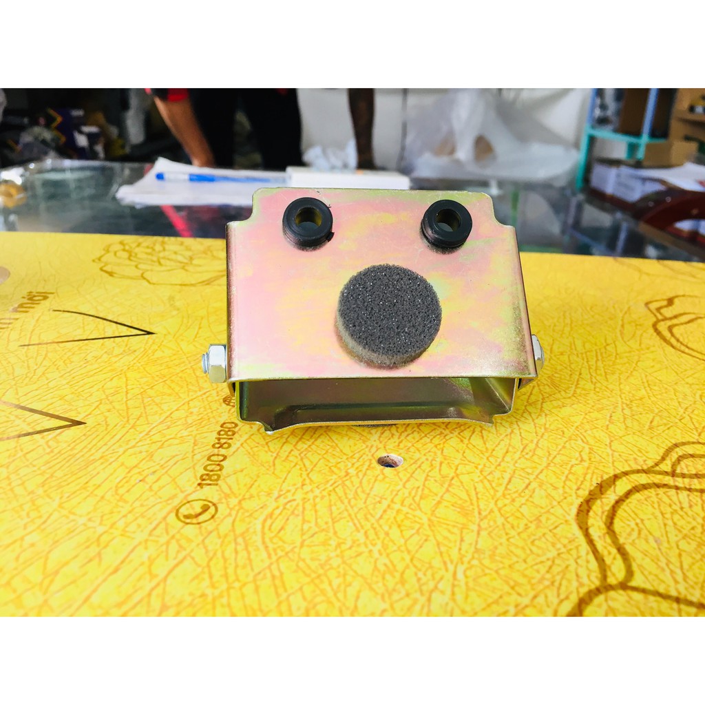 Pát gắn yên  cho xe cub 81,86,82,84,DD,DH