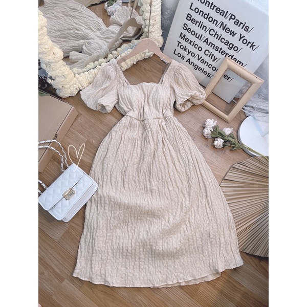 Váy midi dài cutout lưng