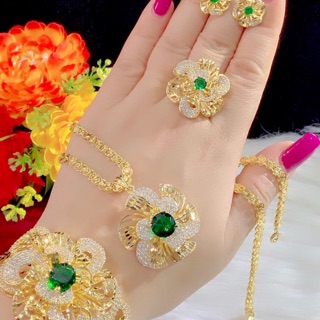 Set bộ trang sức kiểu hoa xoáy màu vàng 18 cao cấp đính đá xanh cực đẹp