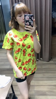 Áo phông khoét cổ