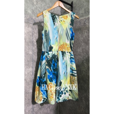 Đầm Sát Nách Dáng Xoè Xuất Dư