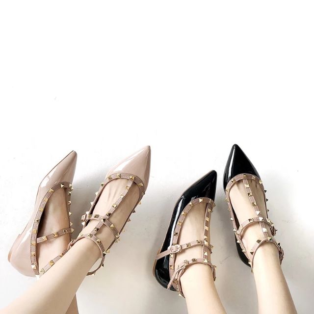 [CÓ SẴN] Giày bệt da bóng nạm đinh mũi nhọn (kiểu valentino) | BigBuy360 - bigbuy360.vn