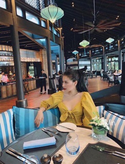 Váy đũi cổ nơ tay bồng