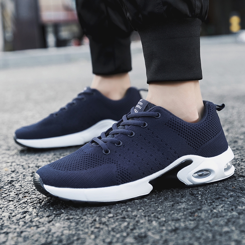 Đôi giày thể thao trọng lượng nhẹ dành cho nam chạy bộ