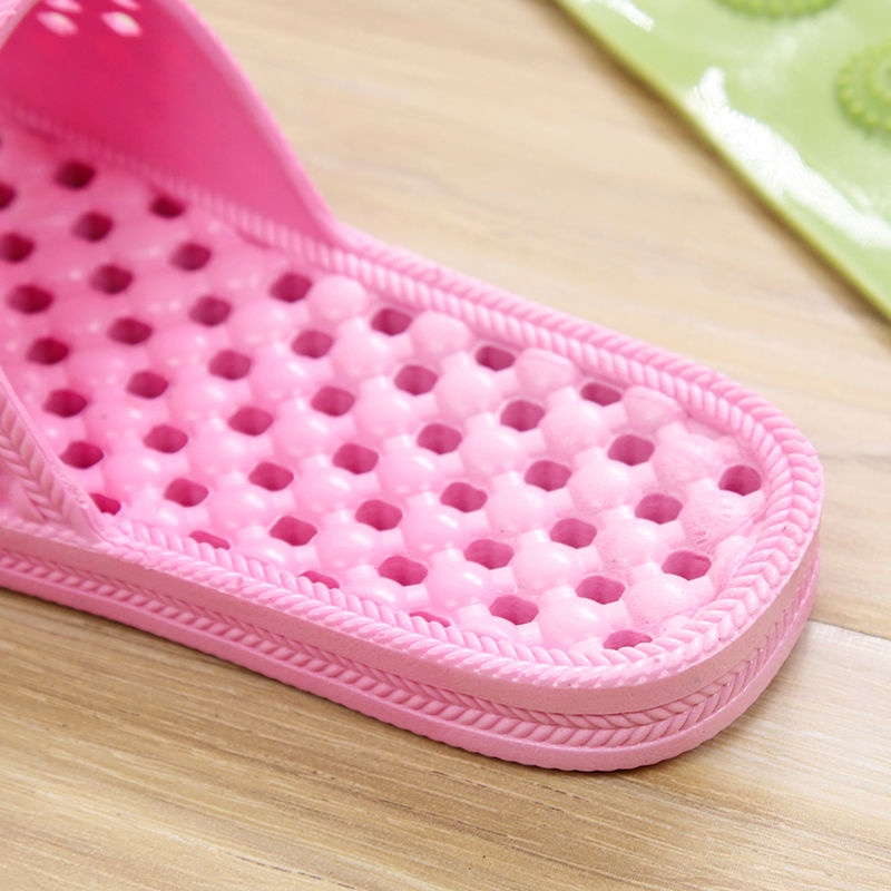 Dép GAVINBROWN họa tiết hoạt hình xinh xắn khoét lỗ mát xa chân chống trượt đi trong nhà cho nam và nữ