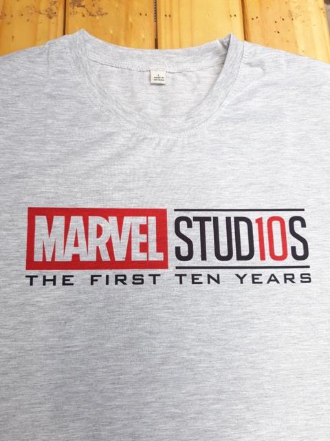 Áo thun Marvel - Marvel Studios The First 10 Years | BigBuy360 - bigbuy360.vn