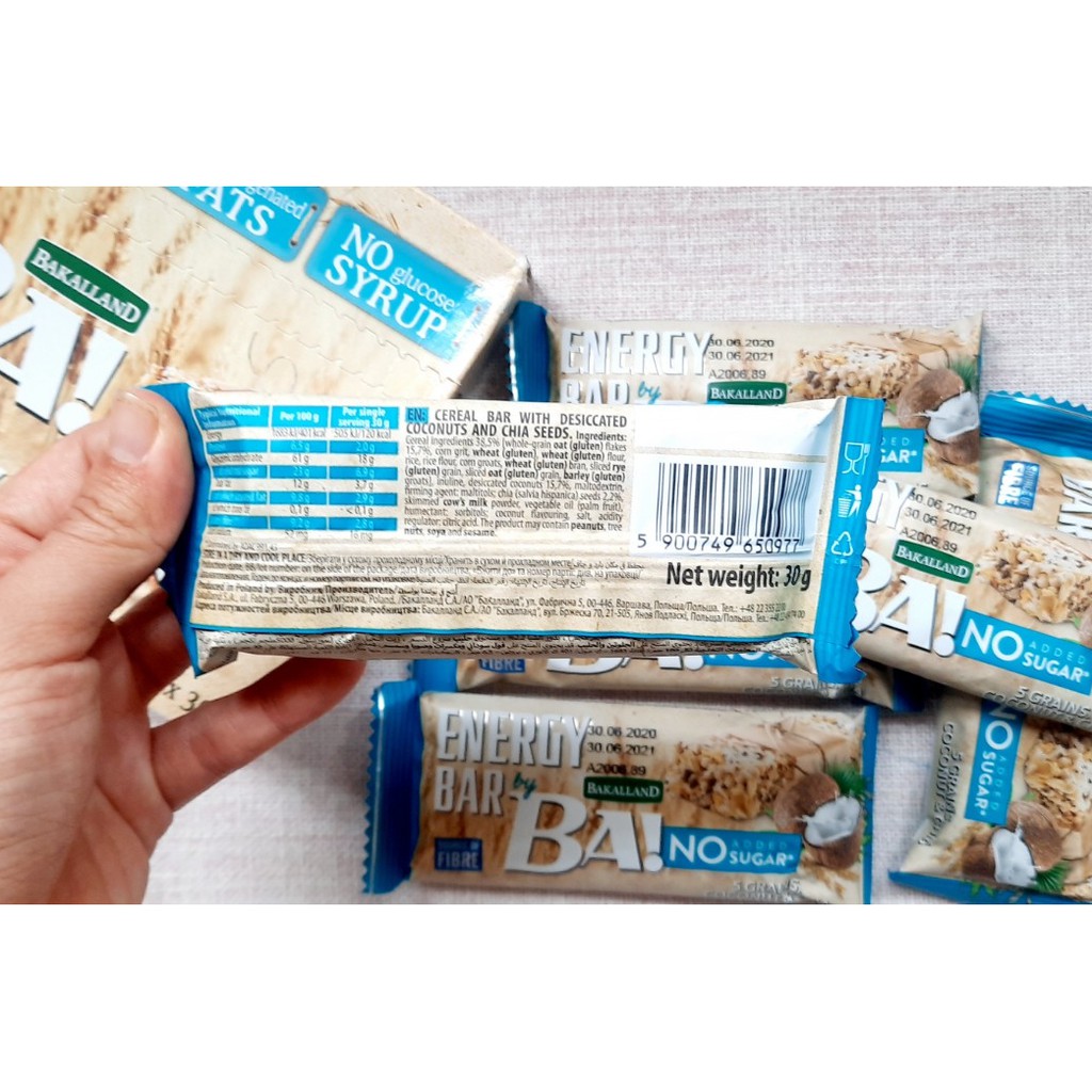Thanh ngũ cốc ăn sáng Bakalland hạt chia, dừa không đường dinh dưỡng 6 thanh 180g NK Ba Lan - ÂU CHÂU SHOP