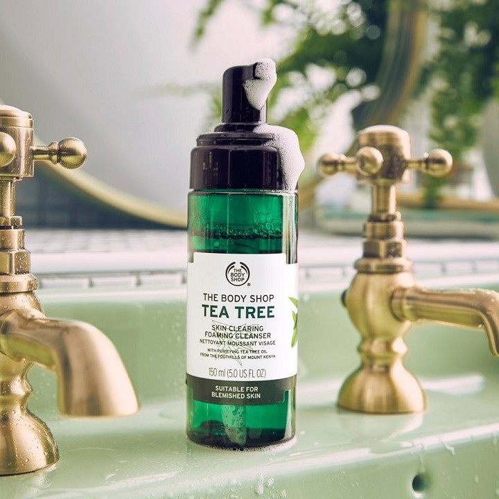 Sữa Rửa Mặt Cho Da Dầu, Mụn The Body Shop Tea Tree Skin Clearing Foaming Cleanser 150ml